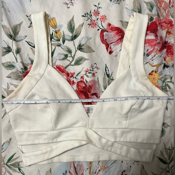 Solemio White Crop Tank w/ Small Cut Outs - Picture 6 of 8